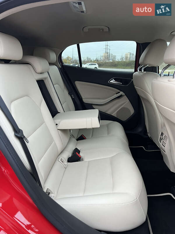 Позашляховик / Кросовер Mercedes-Benz GLA-Class 2019 в Києві фото 40 Позашляховик / Кросовер Mercedes-Benz GLA-Class 2019 в Києві