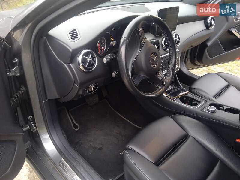 Внедорожник / Кроссовер Mercedes-Benz GLA-Class 2017 в Самборе фото 5 Внедорожник / Кроссовер Mercedes-Benz GLA-Class 2017 в Самборе