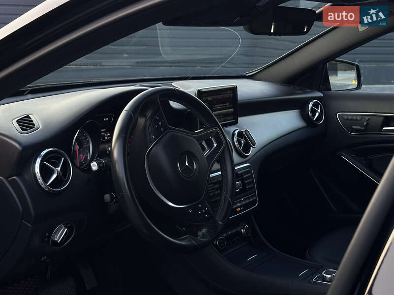 Позашляховик / Кросовер Mercedes-Benz GLA-Class 2015 в Хмельницькому