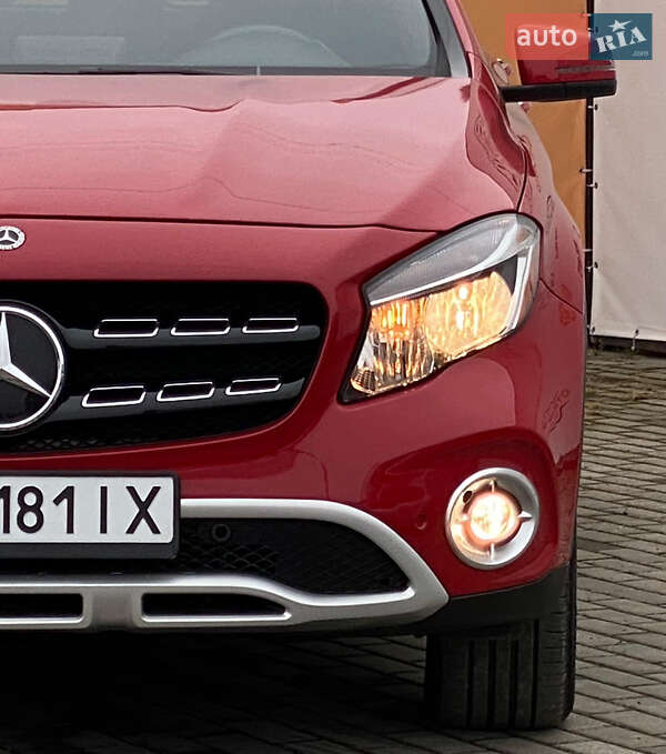 Позашляховик / Кросовер Mercedes-Benz GLA-Class 2018 в Рівному