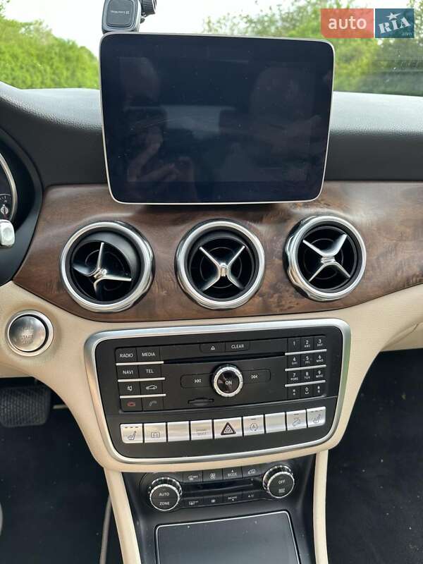 Внедорожник / Кроссовер Mercedes-Benz GLA-Class 2018 в Харькове