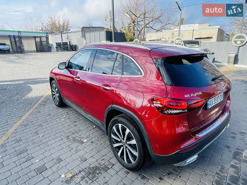 Позашляховик / Кросовер Mercedes-Benz GLA-Class 2020 в Харкові фото 12 Позашляховик / Кросовер Mercedes-Benz GLA-Class 2020 в Харкові