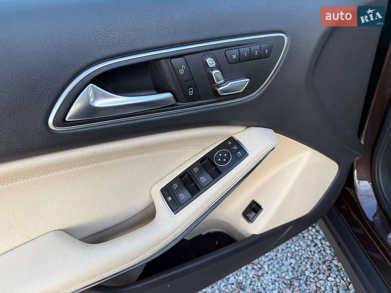 Позашляховик / Кросовер Mercedes-Benz GLA-Class 2017 в Стрию