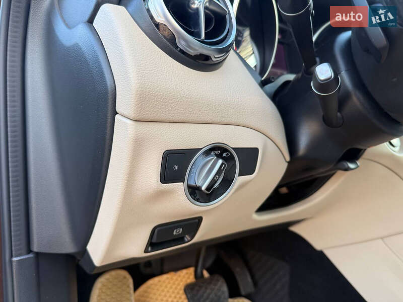 Позашляховик / Кросовер Mercedes-Benz GLA-Class 2017 в Стрию