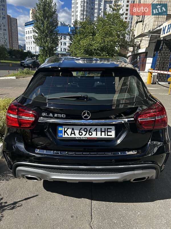 Внедорожник / Кроссовер Mercedes-Benz GLA-Class 2015 в Киеве