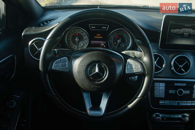 Внедорожник / Кроссовер Mercedes-Benz GLA-Class 2016 в Львове