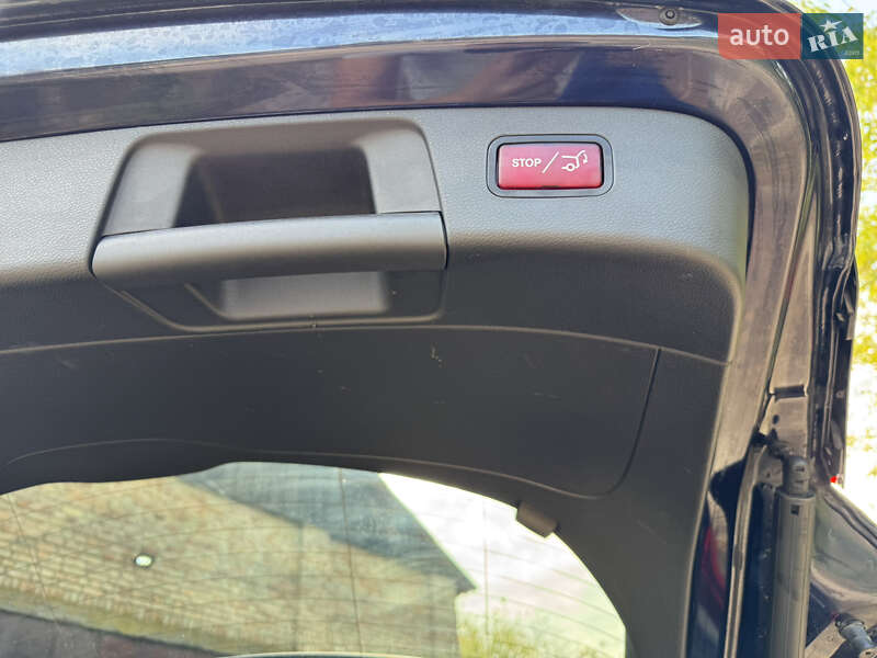 Внедорожник / Кроссовер Mercedes-Benz GLA-Class 2017 в Киеве