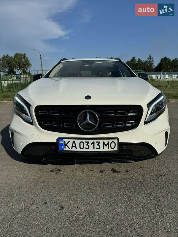 Внедорожник / Кроссовер Mercedes-Benz GLA-Class 2018 в Черкассах