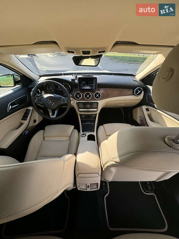 Внедорожник / Кроссовер Mercedes-Benz GLA-Class 2018 в Черкассах