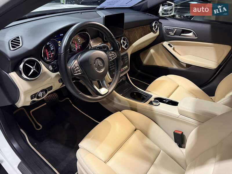 Внедорожник / Кроссовер Mercedes-Benz GLA-Class 2019 в Одессе