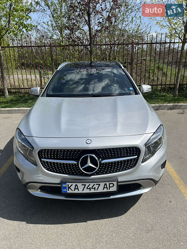 Позашляховик / Кросовер Mercedes-Benz GLA-Class 2015 в Києві