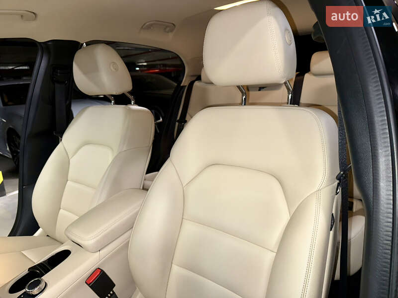 Позашляховик / Кросовер Mercedes-Benz GLA-Class 2017 в Києві