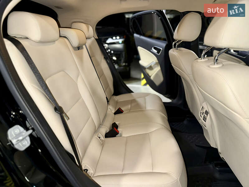 Позашляховик / Кросовер Mercedes-Benz GLA-Class 2017 в Києві