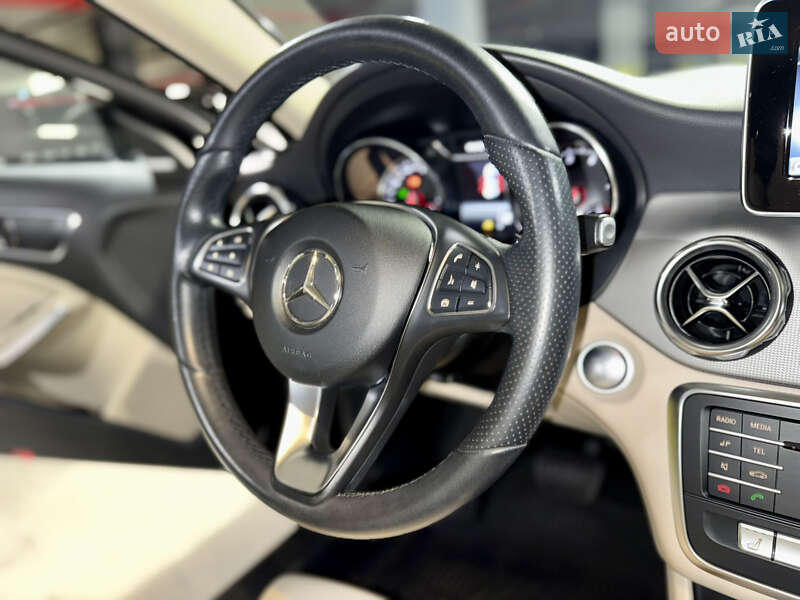 Позашляховик / Кросовер Mercedes-Benz GLA-Class 2017 в Києві