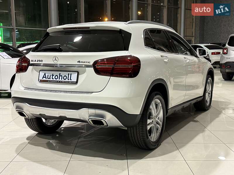 Позашляховик / Кросовер Mercedes-Benz GLA-Class 2019 в Одесі