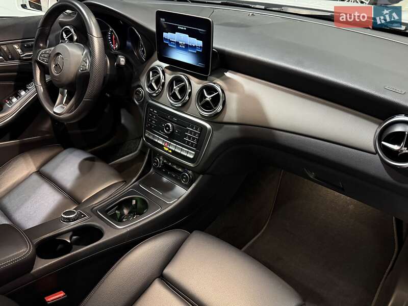 Позашляховик / Кросовер Mercedes-Benz GLA-Class 2019 в Одесі