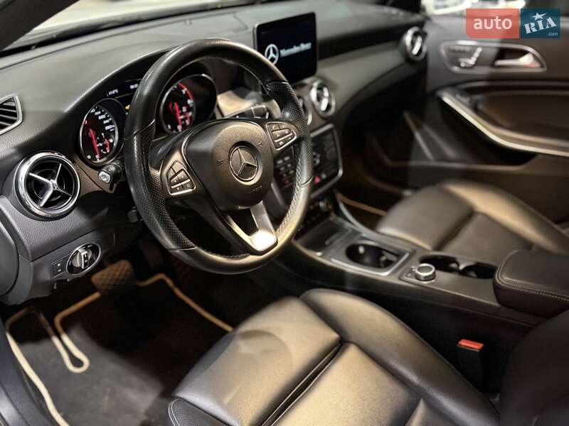 Внедорожник / Кроссовер Mercedes-Benz GLA-Class 2016 в Одессе