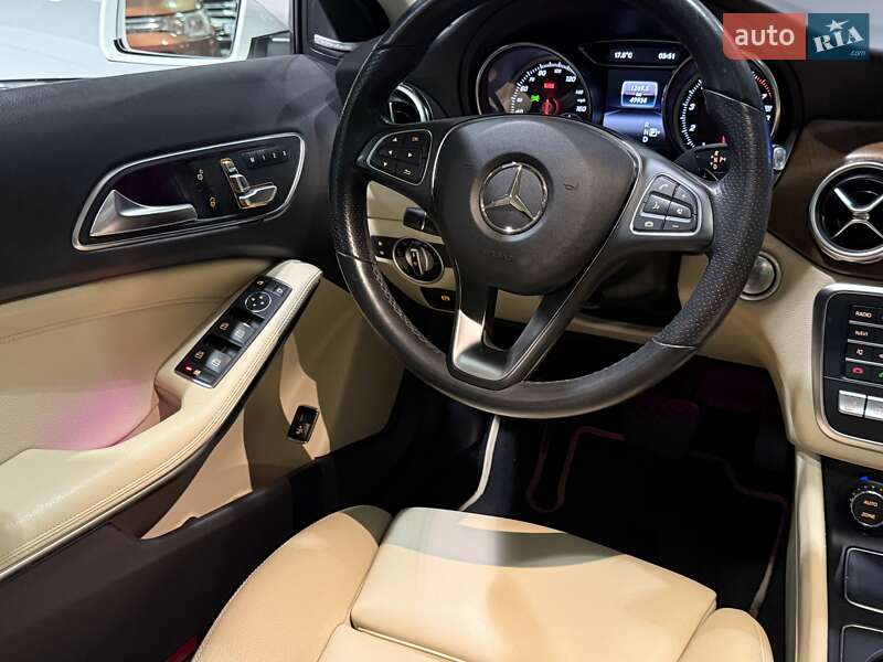 Позашляховик / Кросовер Mercedes-Benz GLA-Class 2019 в Одесі