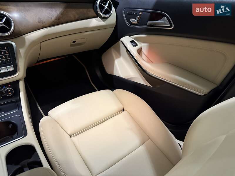 Позашляховик / Кросовер Mercedes-Benz GLA-Class 2019 в Одесі