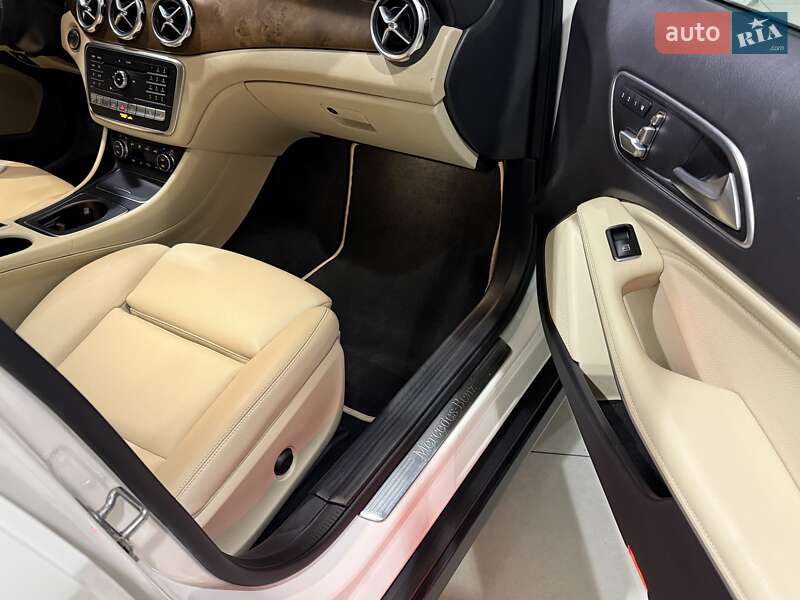 Позашляховик / Кросовер Mercedes-Benz GLA-Class 2019 в Одесі