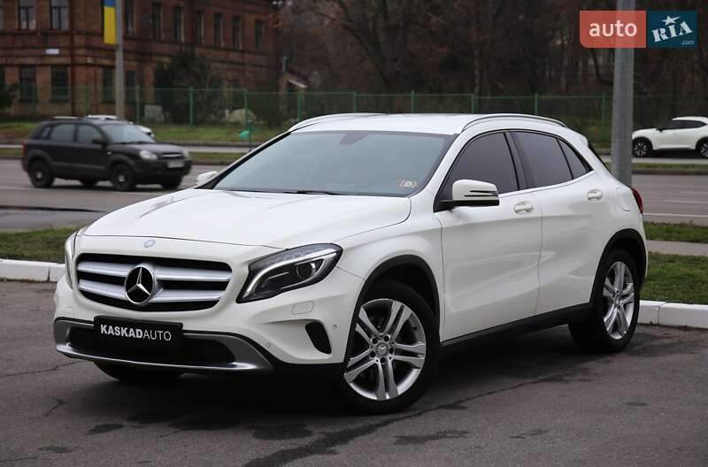 Mercedes-Benz GLA-Class 2015