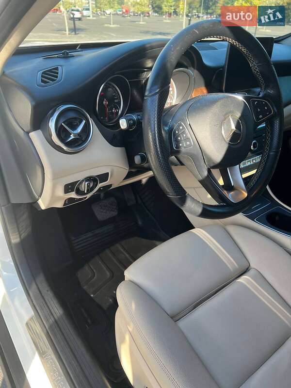 Внедорожник / Кроссовер Mercedes-Benz GLA-Class 2018 в Киеве фото 7 Внедорожник / Кроссовер Mercedes-Benz GLA-Class 2018 в Киеве