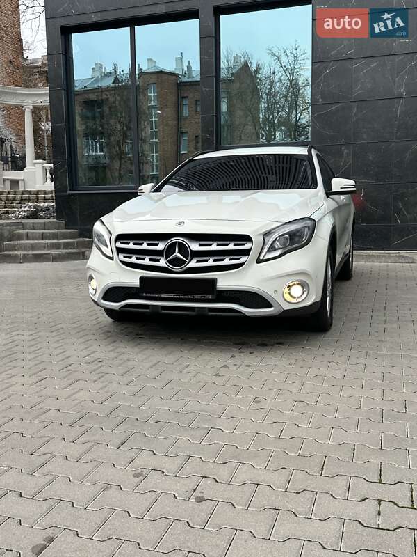 Позашляховик / Кросовер Mercedes-Benz GLA-Class 2017 в Києві