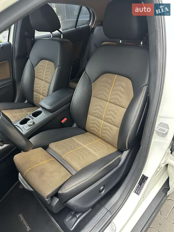 Позашляховик / Кросовер Mercedes-Benz GLA-Class 2017 в Києві