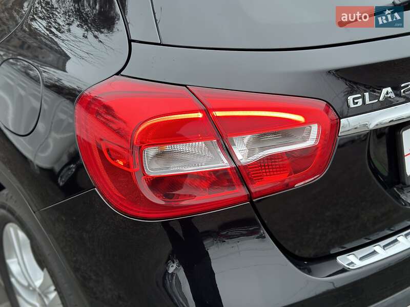 Позашляховик / Кросовер Mercedes-Benz GLA-Class 2017 в Києві