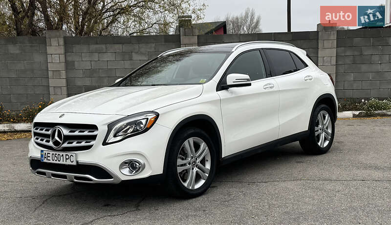 Позашляховик / Кросовер Mercedes-Benz GLA-Class 2018 в Кам'янському