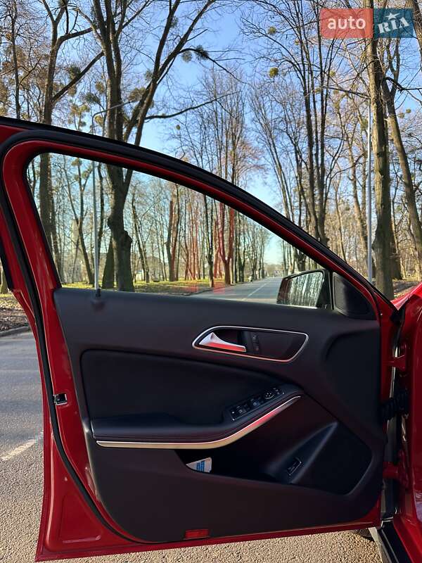 Внедорожник / Кроссовер Mercedes-Benz GLA-Class 2015 в Черновцах фото 11 Внедорожник / Кроссовер Mercedes-Benz GLA-Class 2015 в Черновцах