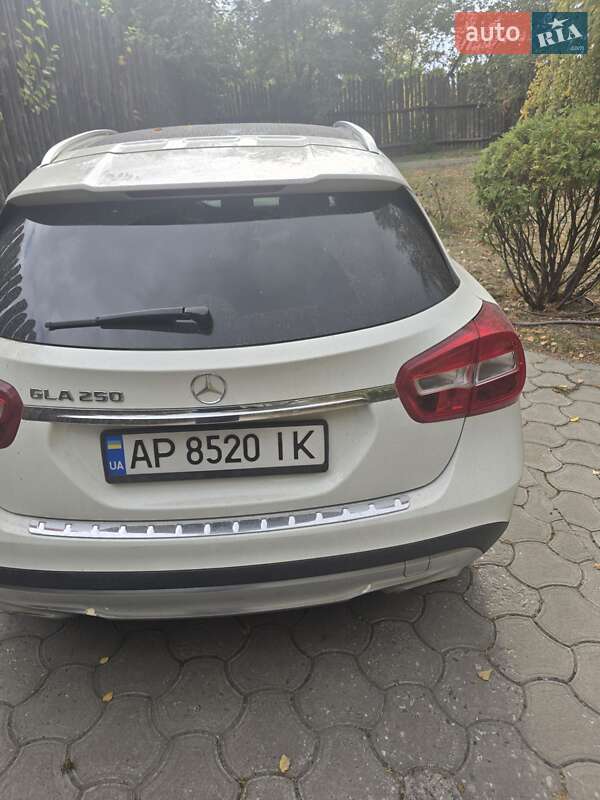 Внедорожник / Кроссовер Mercedes-Benz GLA-Class 2017 в Запорожье