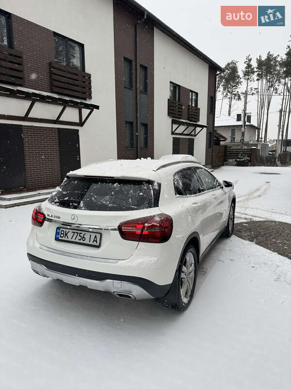 Внедорожник / Кроссовер Mercedes-Benz GLA-Class 2020 в Киеве фото 7 Внедорожник / Кроссовер Mercedes-Benz GLA-Class 2020 в Киеве