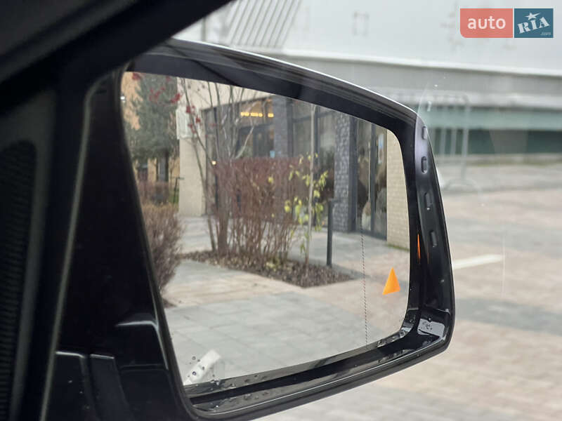 Внедорожник / Кроссовер Mercedes-Benz GLA-Class 2017 в Киеве фото 18 Внедорожник / Кроссовер Mercedes-Benz GLA-Class 2017 в Киеве