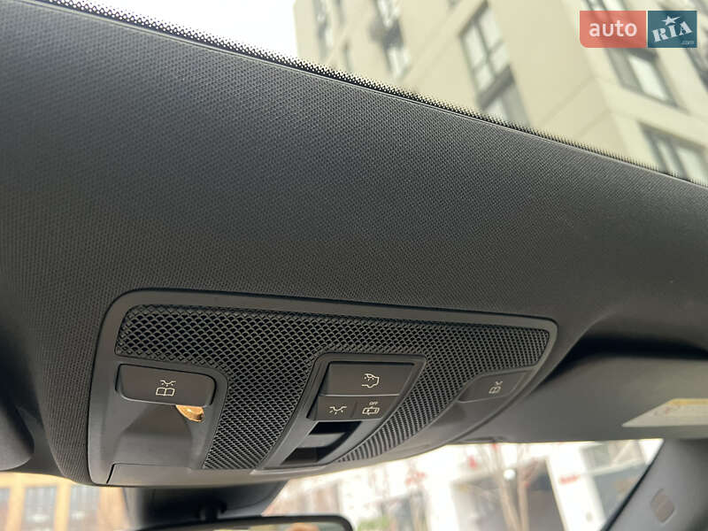 Внедорожник / Кроссовер Mercedes-Benz GLA-Class 2017 в Киеве фото 49 Внедорожник / Кроссовер Mercedes-Benz GLA-Class 2017 в Киеве