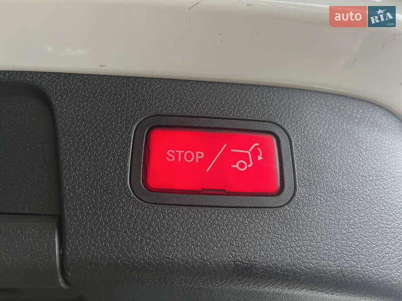 Позашляховик / Кросовер Mercedes-Benz GLA-Class 2018 в Києві