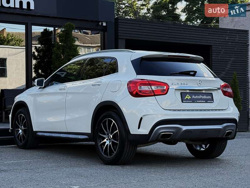 Внедорожник / Кроссовер Mercedes-Benz GLA-Class 2016 в Киеве