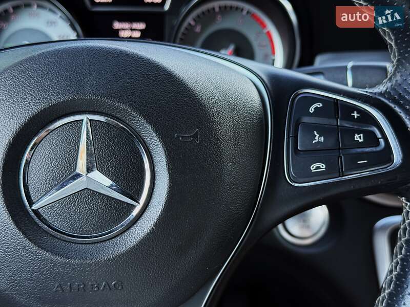 Внедорожник / Кроссовер Mercedes-Benz GLA-Class 2016 в Киеве