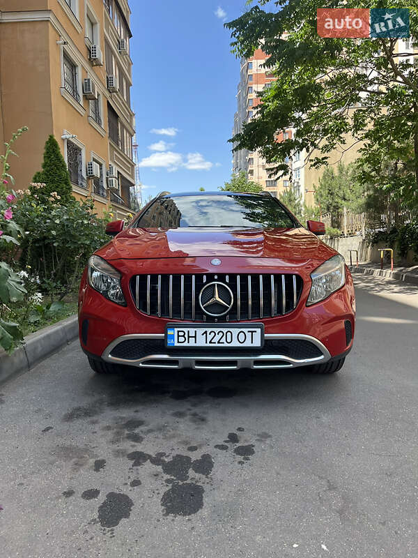Позашляховик / Кросовер Mercedes-Benz GLA-Class 2016 в Одесі