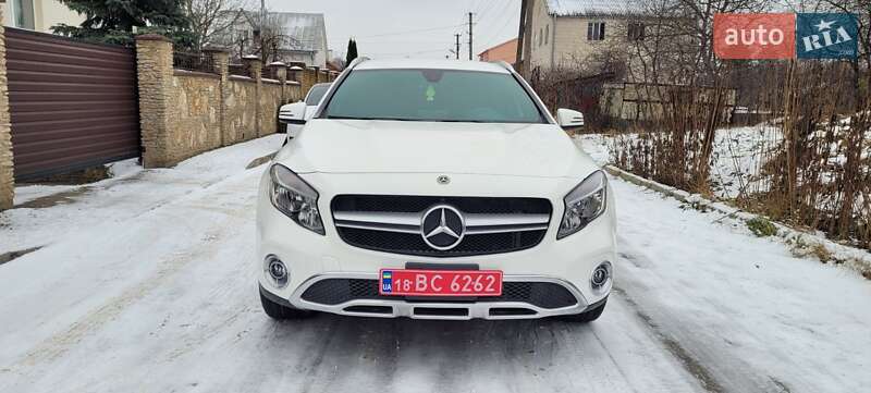 Позашляховик / Кросовер Mercedes-Benz GLA-Class 2018 в Рівному