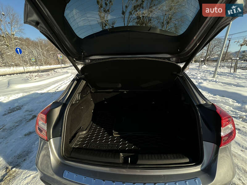 Внедорожник / Кроссовер Mercedes-Benz GLA-Class 2015 в Львове