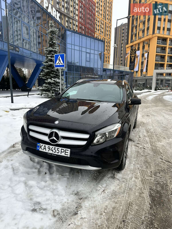 Внедорожник / Кроссовер Mercedes-Benz GLA-Class 2015 в Киеве