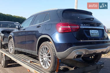 Внедорожник / Кроссовер Mercedes-Benz GLA-Class 2017 в Киеве