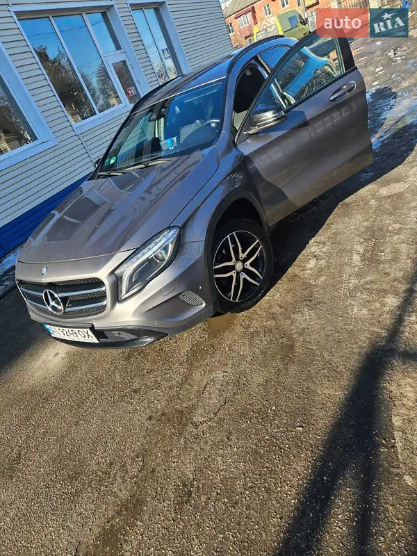 Mercedes-Benz GLA-Class 2016