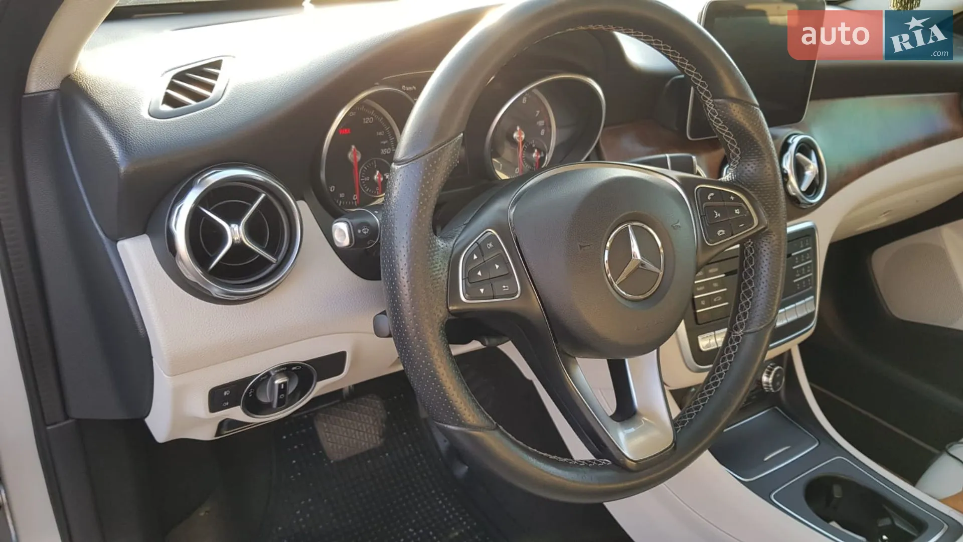 2017 Mercedes-Benz GLA-klasse - мініатюра 7