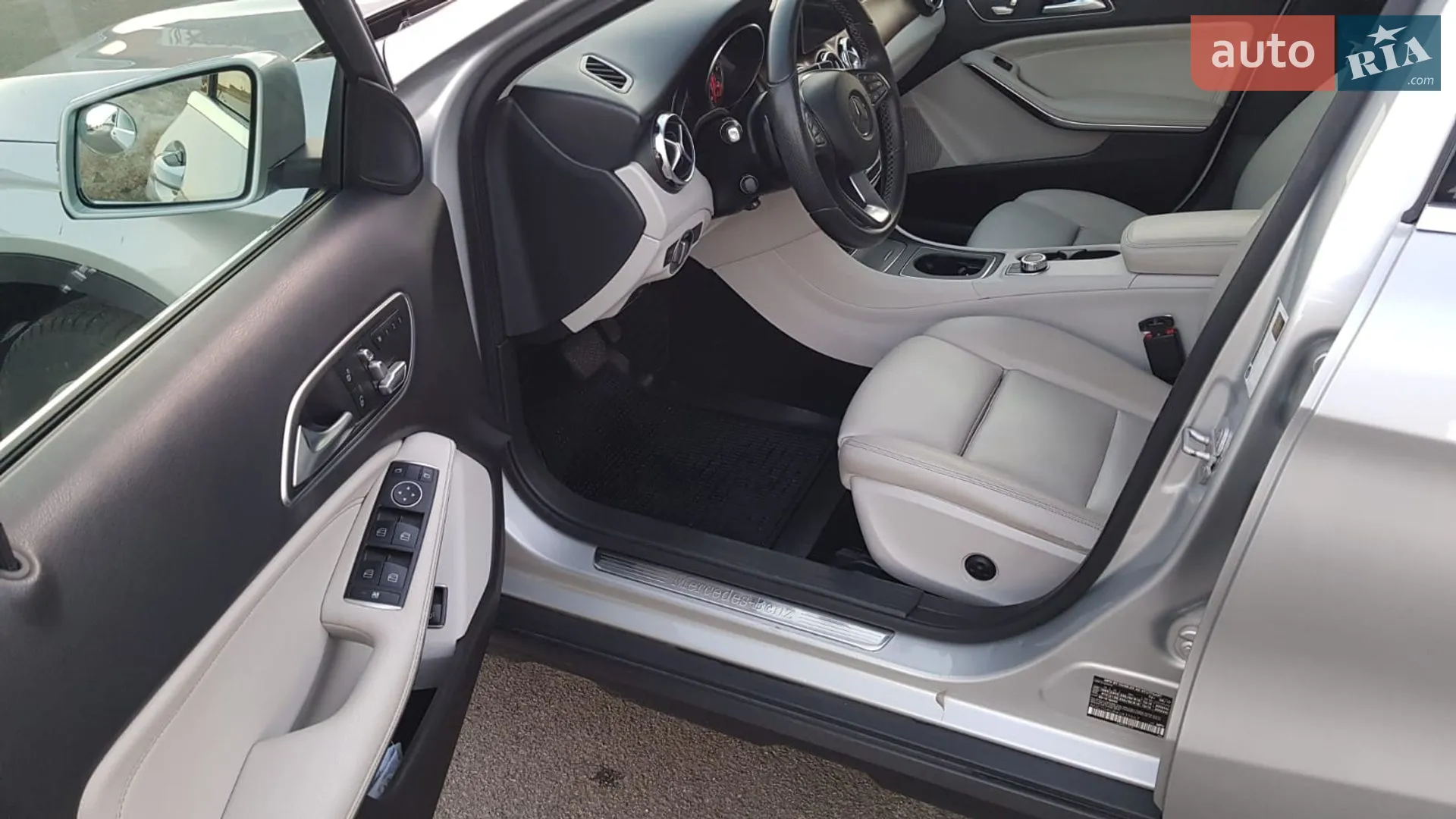 2017 Mercedes-Benz GLA-klasse - мініатюра 14