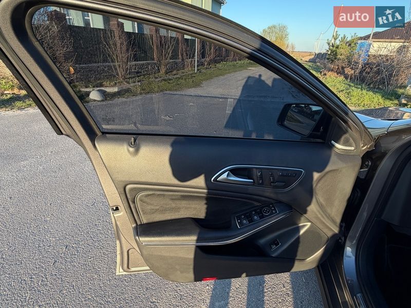 Внедорожник / Кроссовер Mercedes-Benz GLA-Class 2016 в Киеве