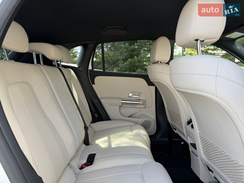 Внедорожник / Кроссовер Mercedes-Benz GLA-Class 2020 в Одессе