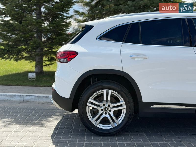 Внедорожник / Кроссовер Mercedes-Benz GLA-Class 2020 в Одессе