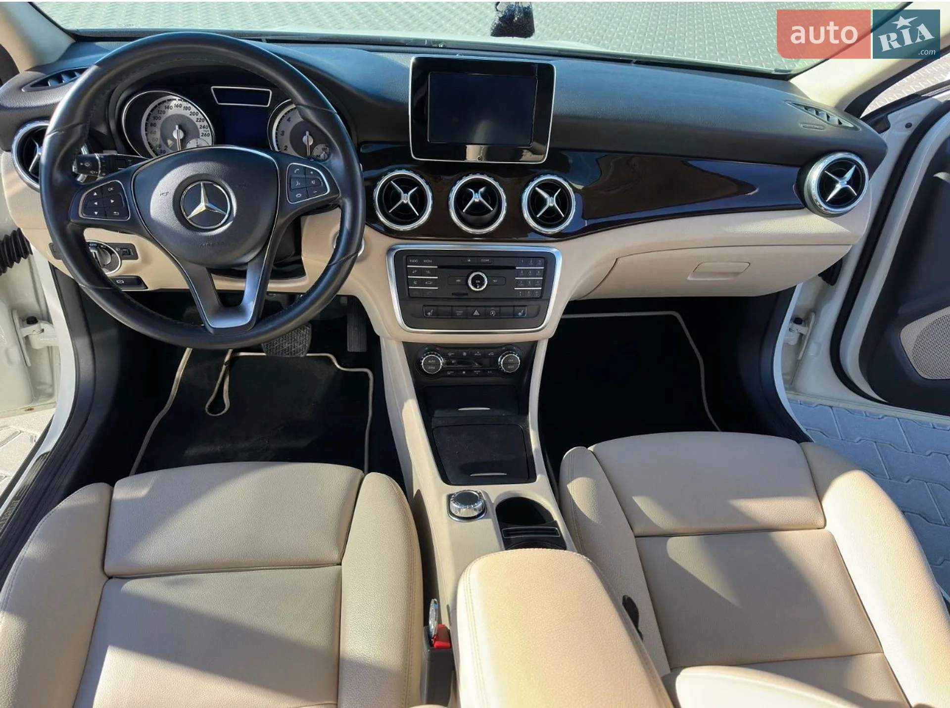 2015 Mercedes-Benz GLA-klasse - мініатюра 23